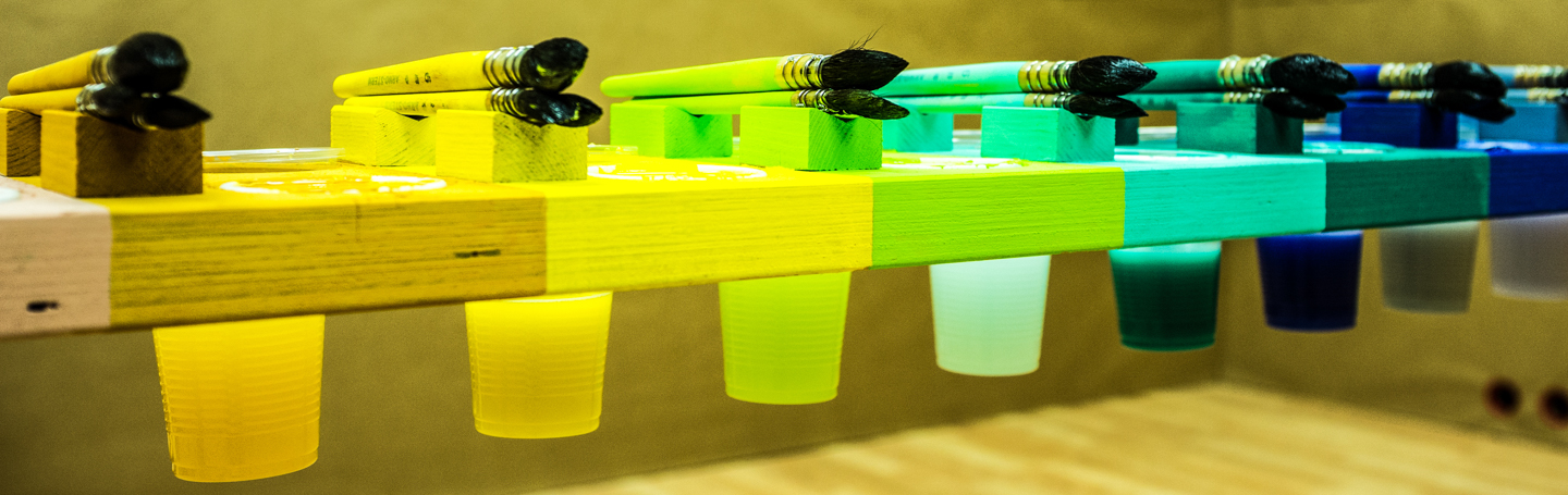 Kinder im Malort mit Arno Stern